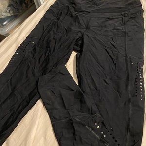Victoria Secret Leggings size medium NWOT